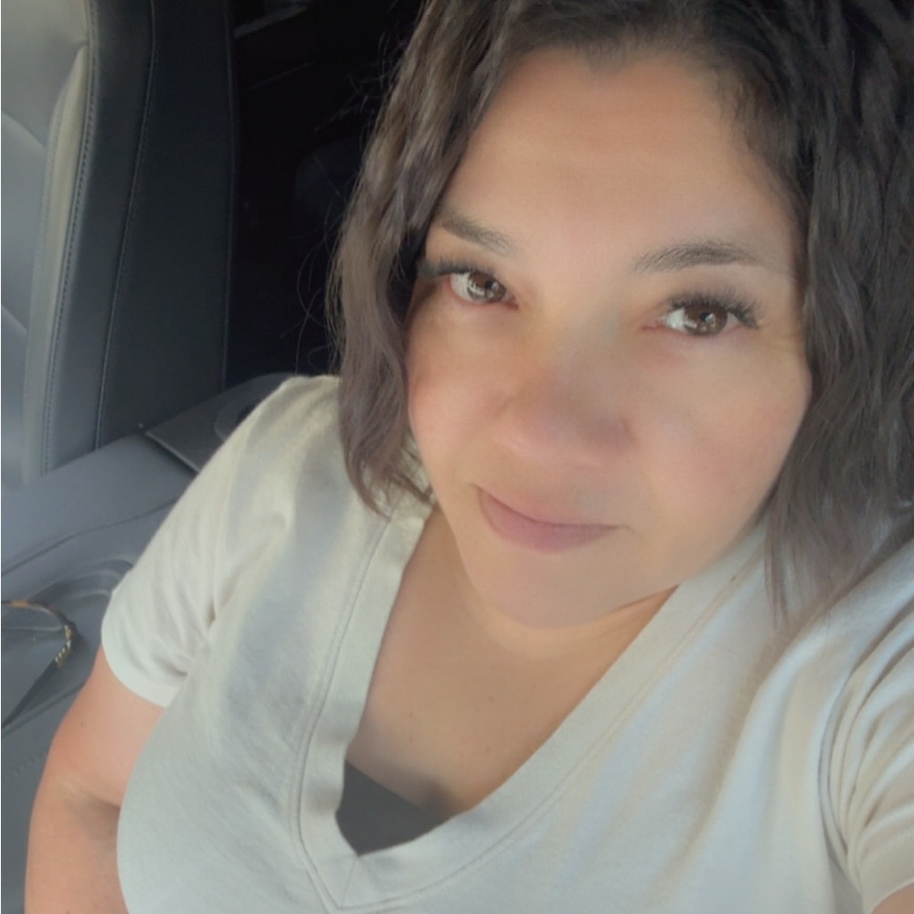 Meet your Posher, Mona gissel